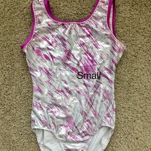 Leotards - Picture 4 of 8